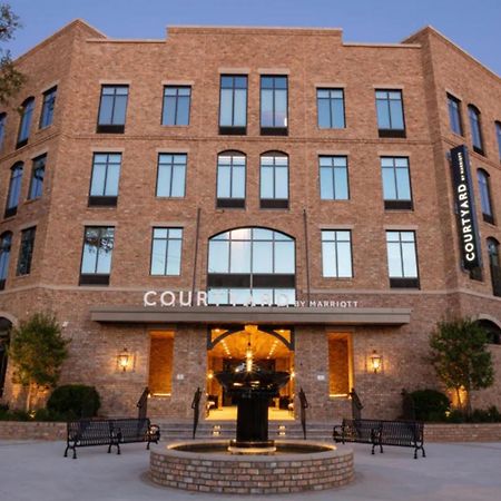 Courtyard Thomasville Downtown Екстер'єр фото